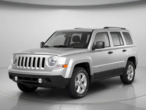 Black 2013 Jeep Patriot Latitude for sale in Chillicothe, MO