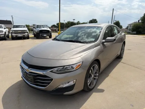 Photos of 2023 Chevrolet Malibu LT for sale in Chillicothe, MO at MAG CDJR