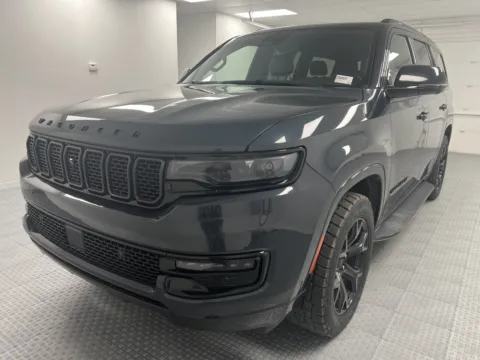 Another view of 2023 Jeep Wagoneer 4x4 for sale in Chillicothe, MO at MAG CDJR