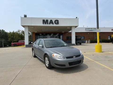 Silver 2009 Chevrolet Impala LS for sale in Chillicothe, MO