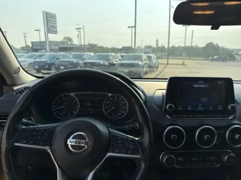 More photos of 2021 Nissan Sentra SR at MAG CDJR, MO