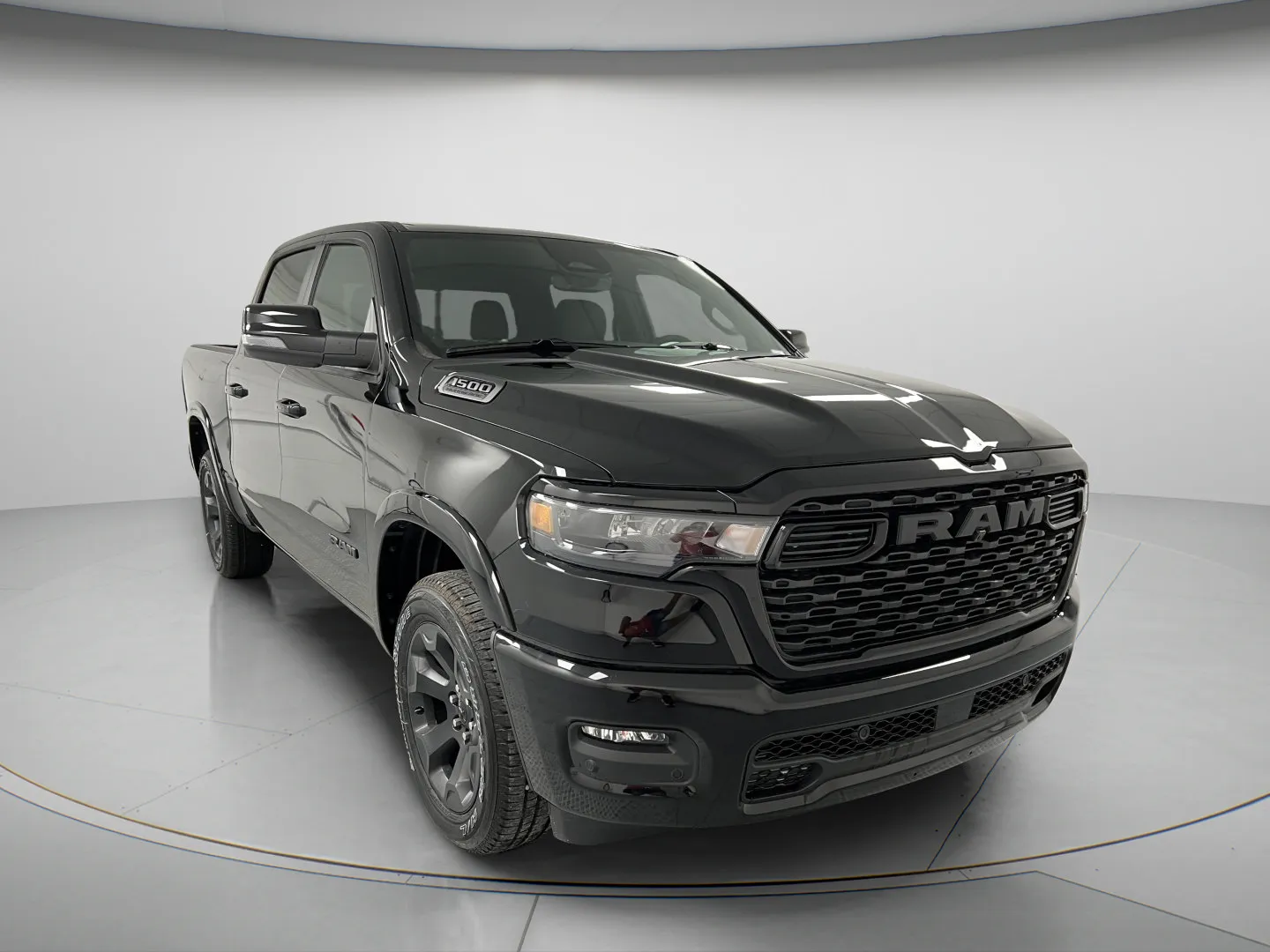 Ram 1500 photo 2