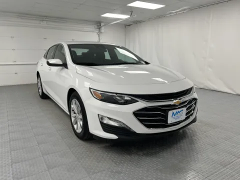 White 2024 Chevrolet Malibu LT for sale in Chillicothe, MO