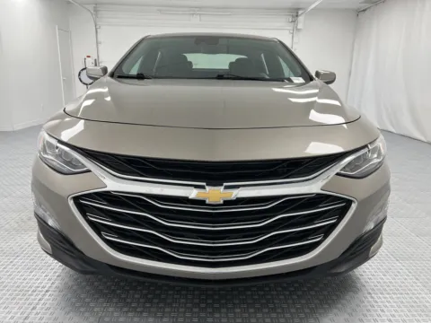 Photos of 2024 Chevrolet Malibu LT for sale in Chillicothe, MO at MAG CDJR