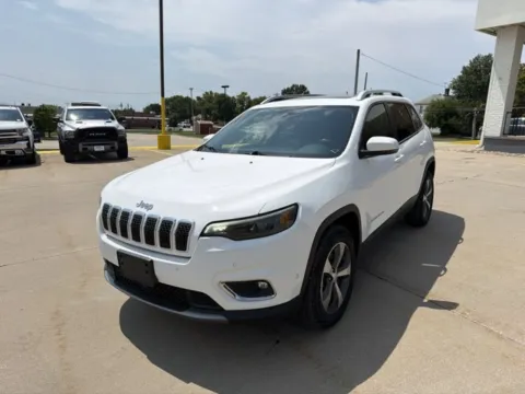 Photos of 2021 Jeep Cherokee Limited for sale in Chillicothe, MO at MAG CDJR