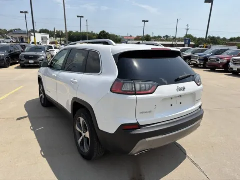More photos of 2021 Jeep Cherokee Limited at MAG CDJR, MO