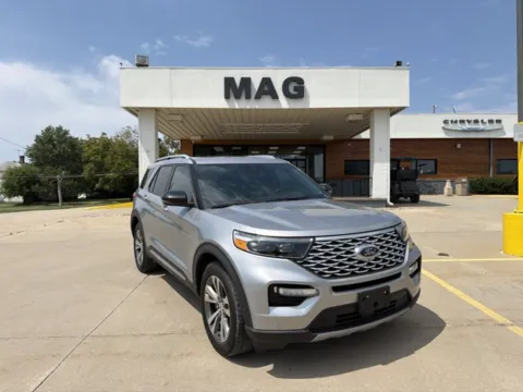 Silver 2020 Ford Explorer Platinum for sale in Chillicothe, MO