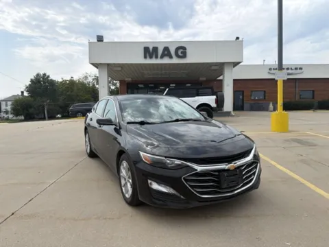 Black 2024 Chevrolet Malibu LT for sale in Chillicothe, MO