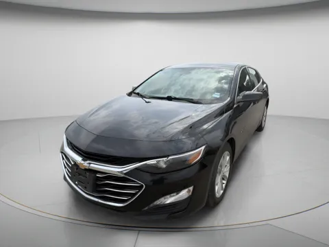 Photos of 2024 Chevrolet Malibu LT for sale in Chillicothe, MO at MAG CDJR