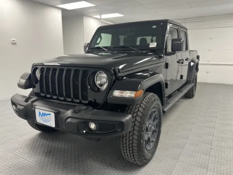 Another view of 2022 Jeep Gladiator Willys for sale in Chillicothe, MO at MAG CDJR