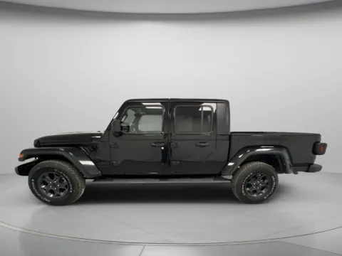 More photos of 2022 Jeep Gladiator Willys at MAG CDJR, MO
