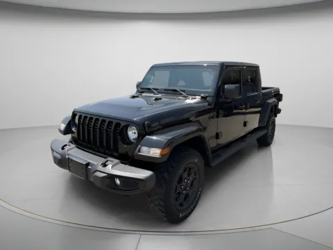 Photos of 2022 Jeep Gladiator Willys for sale in Chillicothe, MO at MAG CDJR