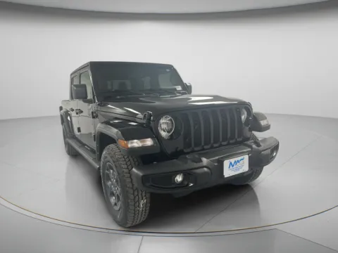 Photos of 2022 Jeep Gladiator Willys for sale in Chillicothe, MO at MAG CDJR