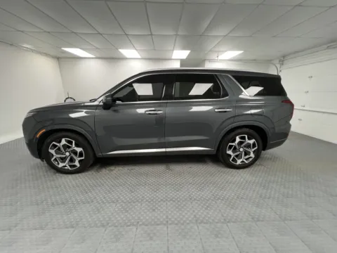 More photos of 2022 Hyundai Palisade Calligraphy at MAG CDJR, MO