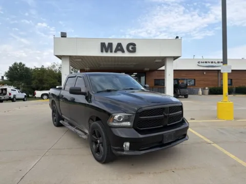 Black 2014 Ram 1500 Express for sale in Chillicothe, MO