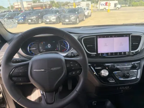 More photos of 2022 Chrysler Pacifica Hybrid Touring L at MAG CDJR, MO