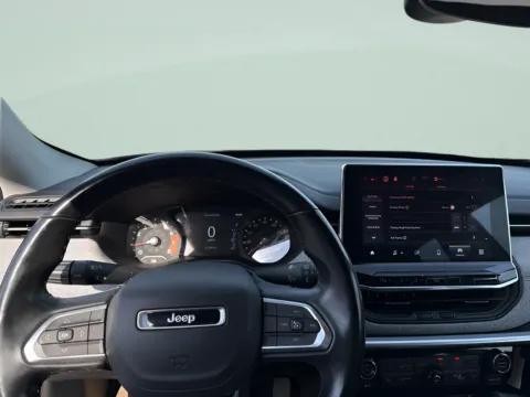 More photos of 2022 Jeep Compass Latitude at MAG CDJR, MO