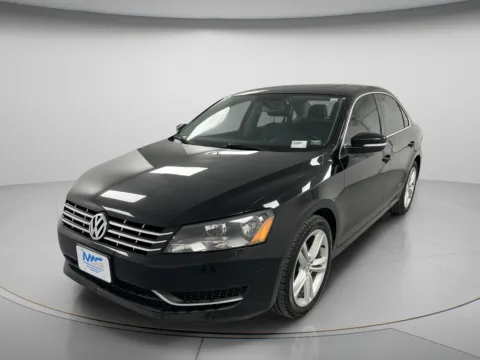 More photos of 2015 Volkswagen Passat 2.0L TDI SE at MAG CDJR, MO