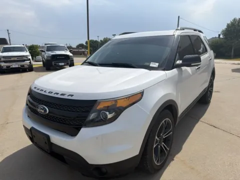 Photos of 2014 Ford Explorer Sport for sale in Chillicothe, MO at MAG CDJR
