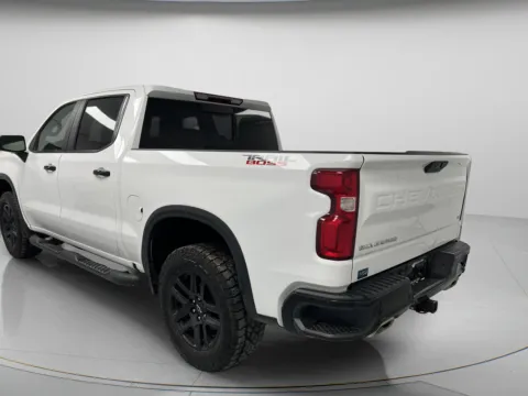 More photos of 2021 Chevrolet Silverado 1500 LT Trail Boss at MAG CDJR, MO
