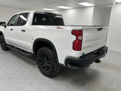 More photos of 2021 Chevrolet Silverado 1500 LT Trail Boss at MAG CDJR, MO