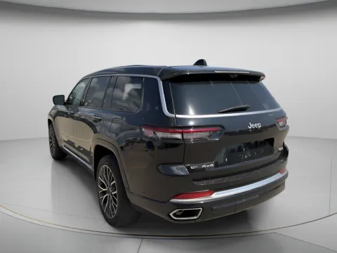 More photos of 2021 Jeep Grand Cherokee L Summit Reserve at MAG CDJR, MO