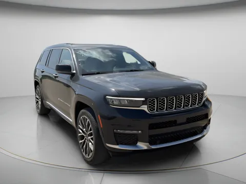 Photos of 2021 Jeep Grand Cherokee L Summit Reserve for sale in Chillicothe, MO at MAG CDJR