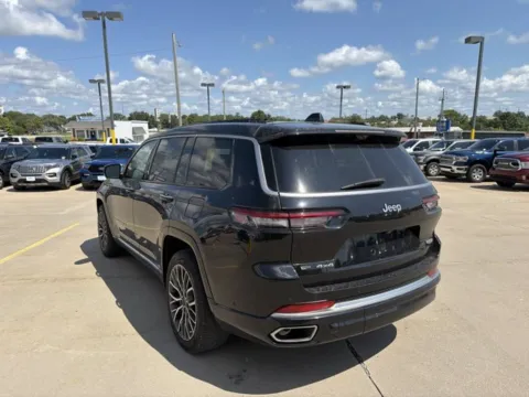 More photos of 2021 Jeep Grand Cherokee L Summit Reserve at MAG CDJR, MO