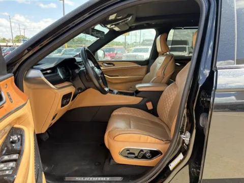 Another view of 2021 Jeep Grand Cherokee L Summit Reserve for sale in Chillicothe, MO at MAG CDJR