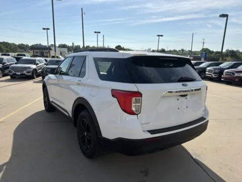 More photos of 2020 Ford Explorer XLT at MAG CDJR, MO