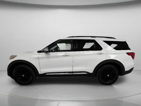 More photos of 2020 Ford Explorer XLT at MAG CDJR, MO