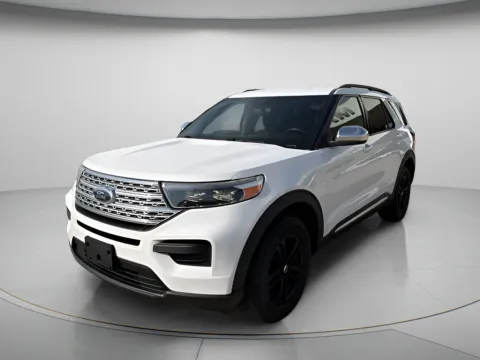 Photos of 2020 Ford Explorer XLT for sale in Chillicothe, MO at MAG CDJR