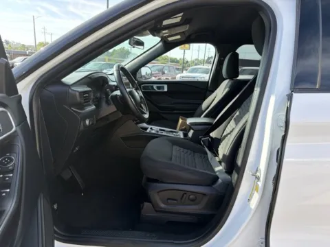 Another view of 2020 Ford Explorer XLT for sale in Chillicothe, MO at MAG CDJR