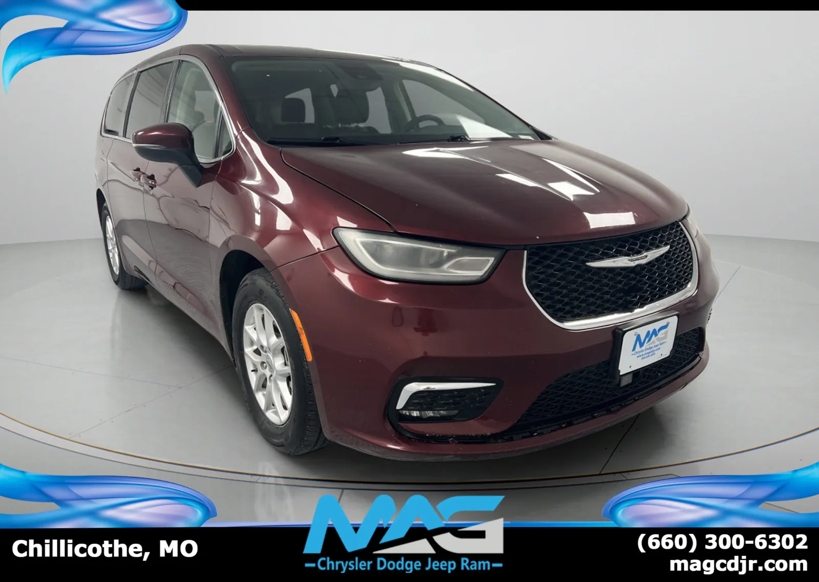 Red 2023 Chrysler Pacifica Touring L for sale in Chillicothe, MO