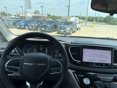 More photos of 2023 Chrysler Pacifica Touring L at MAG CDJR, MO