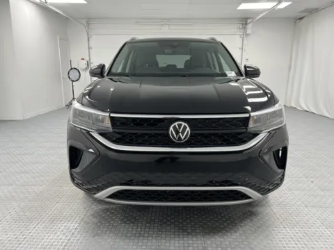 Photos of 2024 Volkswagen Taos SE for sale in Chillicothe, MO at MAG CDJR