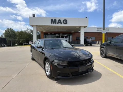 Black 2023 Dodge Charger SXT for sale in Chillicothe, MO