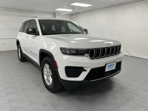 White 2024 Jeep Grand Cherokee Laredo for sale in Chillicothe, MO