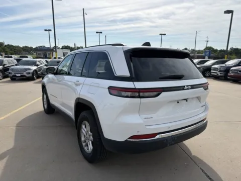 More photos of 2024 Jeep Grand Cherokee Laredo at MAG CDJR, MO