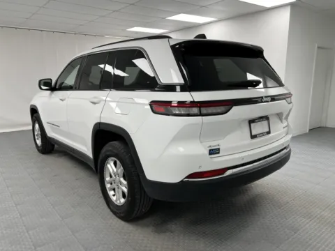 More photos of 2024 Jeep Grand Cherokee Laredo at MAG CDJR, MO
