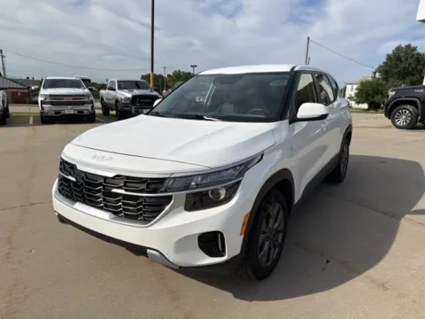 Photos of 2026 Kia Seltos LX for sale in Chillicothe, MO at MAG CDJR