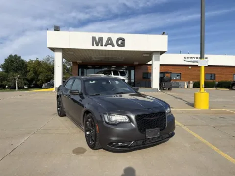 Gray 2023 Chrysler 300 S for sale in Chillicothe, MO