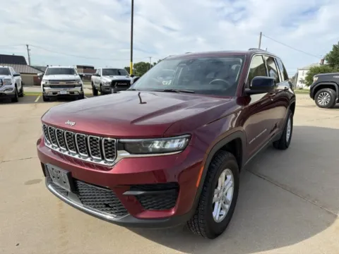 Photos of 2024 Jeep Grand Cherokee Laredo for sale in Chillicothe, MO at MAG CDJR