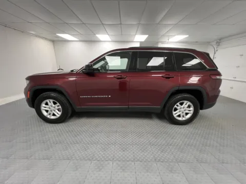 More photos of 2024 Jeep Grand Cherokee Laredo at MAG CDJR, MO