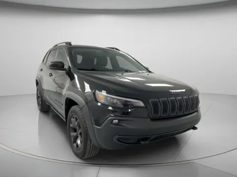 Black 2020 Jeep Cherokee Upland for sale in Chillicothe, MO