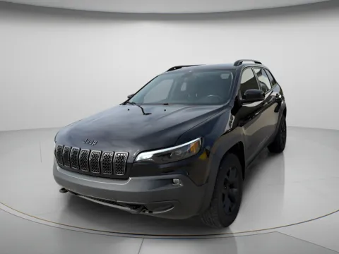 Photos of 2020 Jeep Cherokee Upland for sale in Chillicothe, MO at MAG CDJR