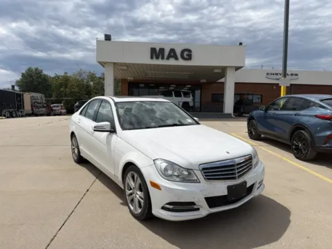 White 2013 Mercedes-Benz C-Class C 300 Luxury for sale in Chillicothe, MO