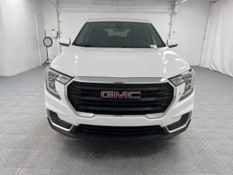 Photos of 2022 GMC Terrain SLE for sale in Chillicothe, MO at MAG CDJR