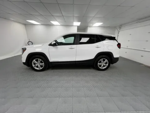 More photos of 2022 GMC Terrain SLE at MAG CDJR, MO