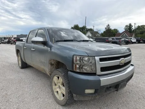 Gray 2008 Chevrolet Silverado 1500 LT w/1LT for sale in Chillicothe, MO